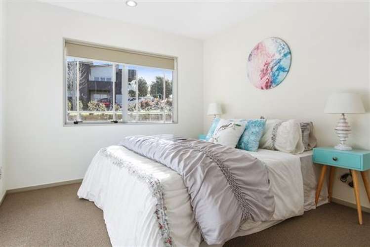 62 Lake Panorama Drive Henderson_12