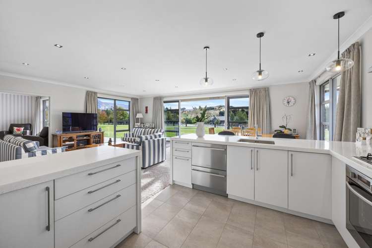 8 Hidden Hills Drive Wanaka_8