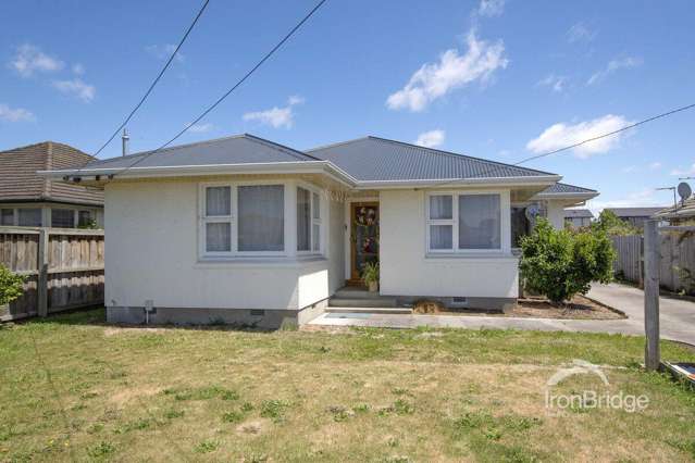 167 Gayhurst Road Dallington_2