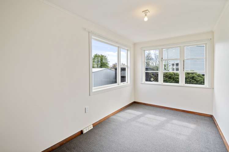 15 Mcbratneys Road Dallington_10