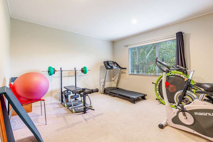 21a Woodfern Crescent Titirangi_13