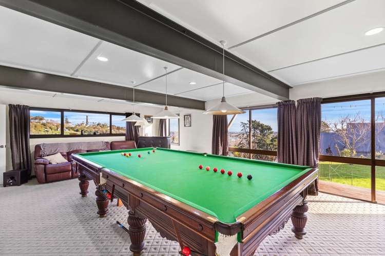 22 Shakespeare Road Bastia Hill_15
