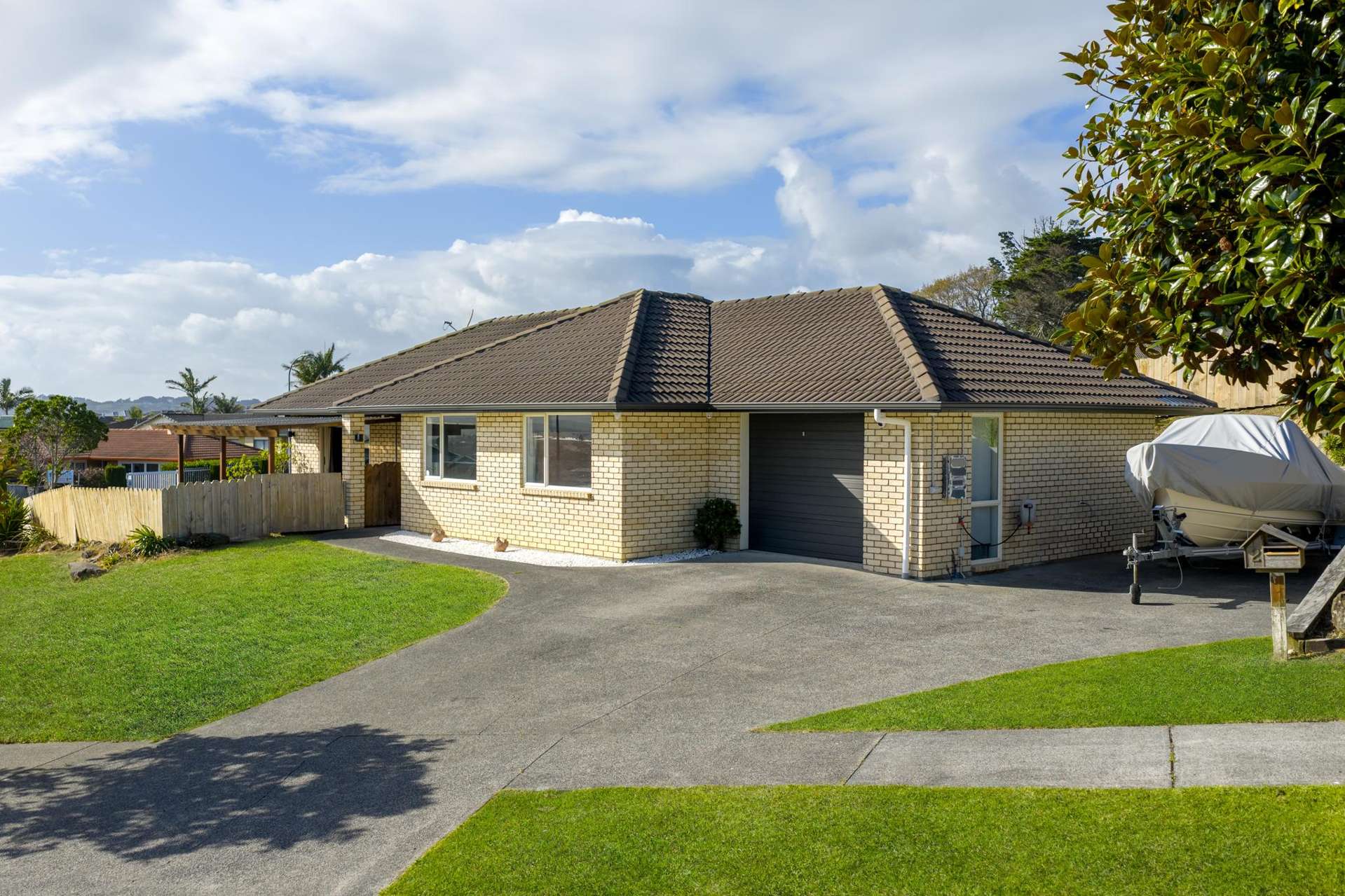 2 Libnai Avenue Clover Park_0