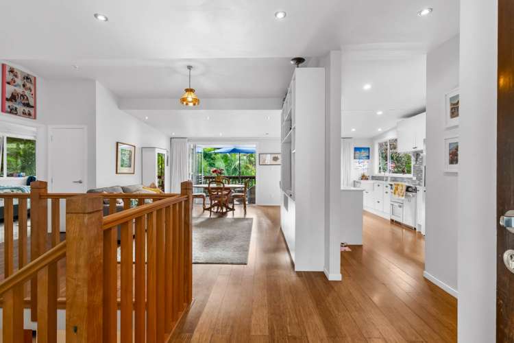16 Tiri View Place Waiake_7