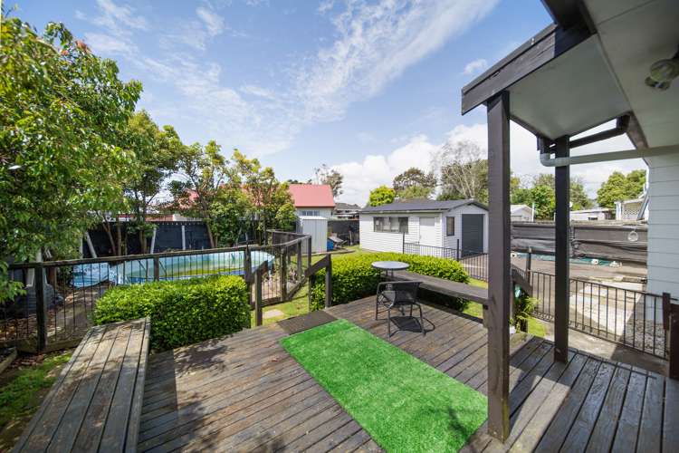 37 Seaward Place Wattle Downs_13