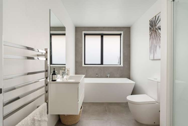 31 Tamihana Avenue Pyes Pa_19