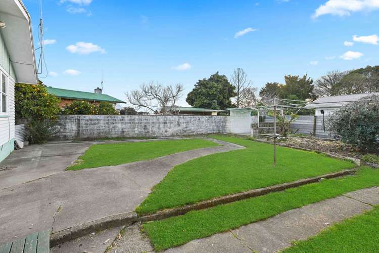 12 Rosalind Street Deanwell_15