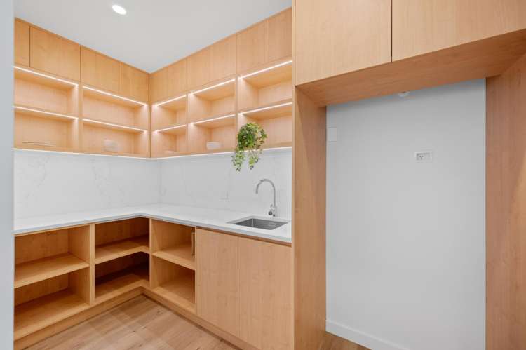 102 Pelorus Avenue Poraiti_6