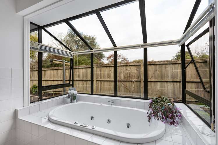 318 Gardiners Road Harewood_17