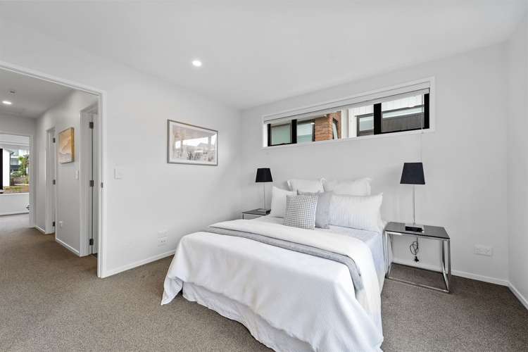 8 Orca Drive Stanmore Bay_15