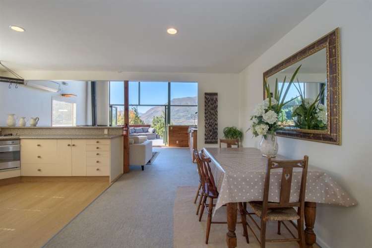 28b Dart Place Fernhill/Sunshine Bay_10