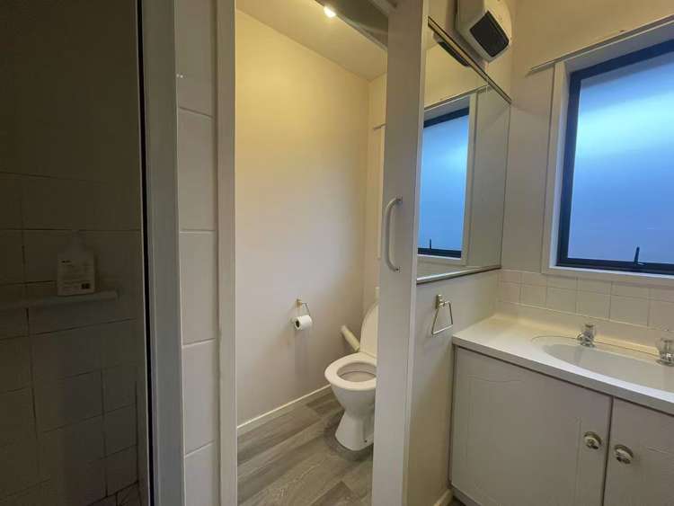 1/47a Memorial Avenue Ilam_3