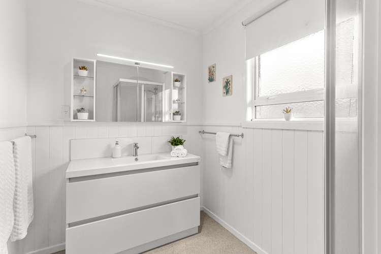 14c Cowling Road Hurdon_16