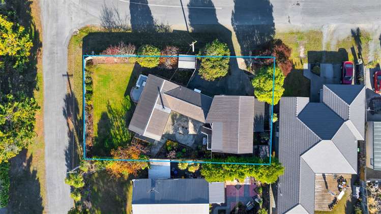 63 Batten Grove The Pines Beach_23