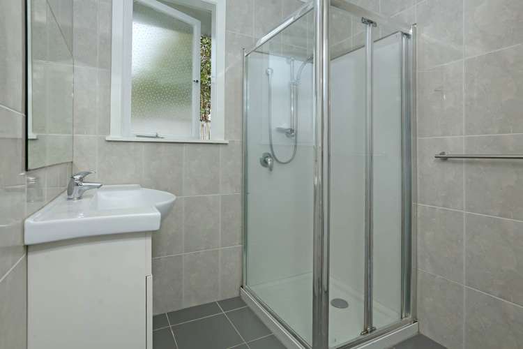 137 Edmonton Road Te Atatu South_19