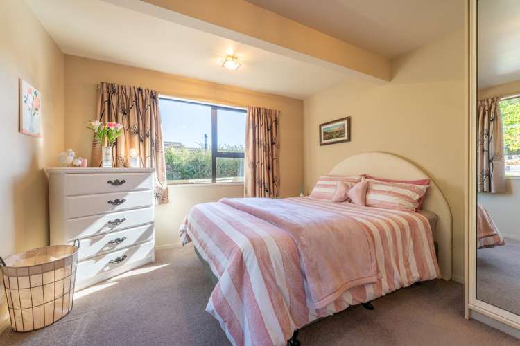 44 Benmore Street Glenwood_13