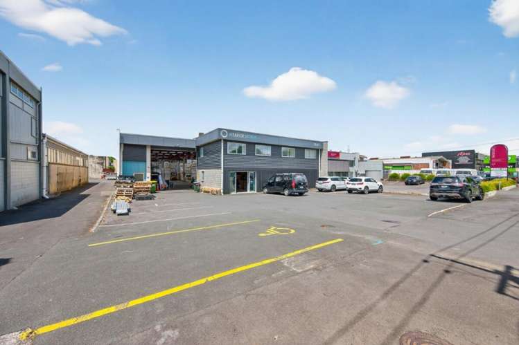 21 Fairfax Avenue Penrose_17