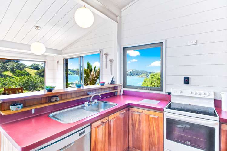 2 Kennedy Point Road Surfdale_10