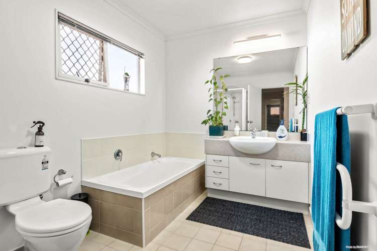 8 Dainton Place New Lynn_11