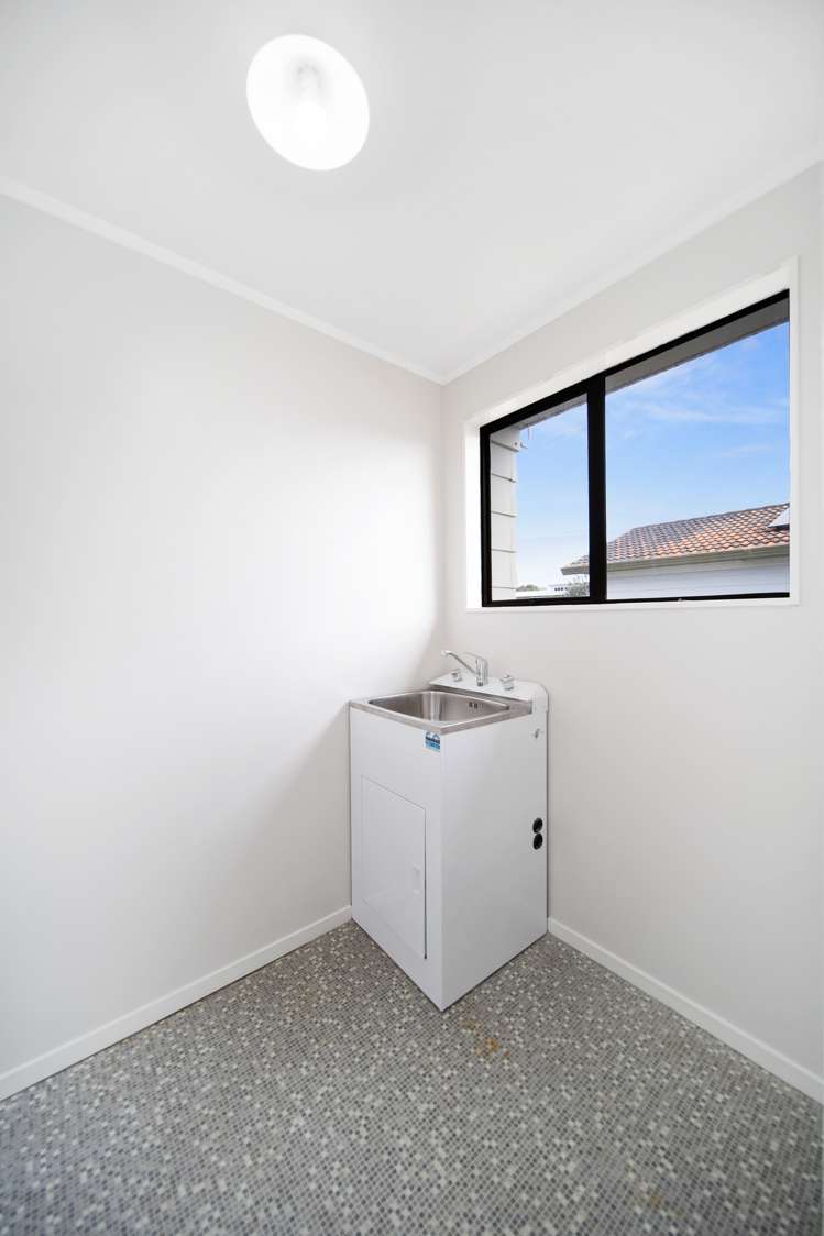 1/32 Palmers Road Clendon Park_14