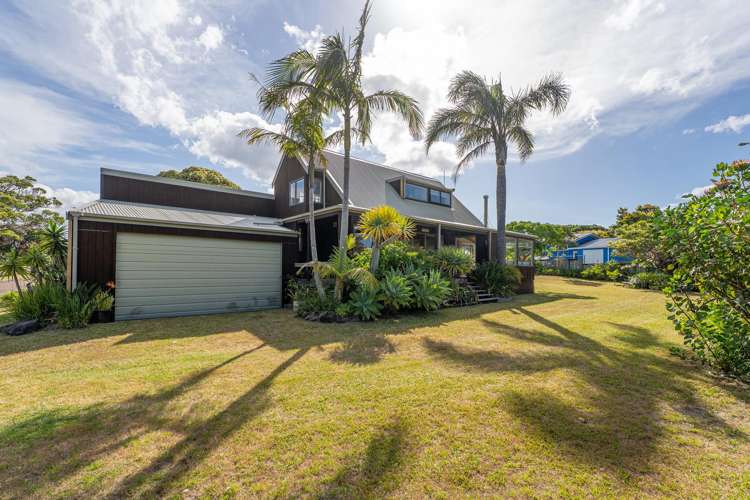 14 Kennedy Park Drive Pauanui_1