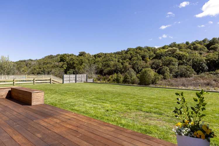 38 Pukeko Way Kinloch_17