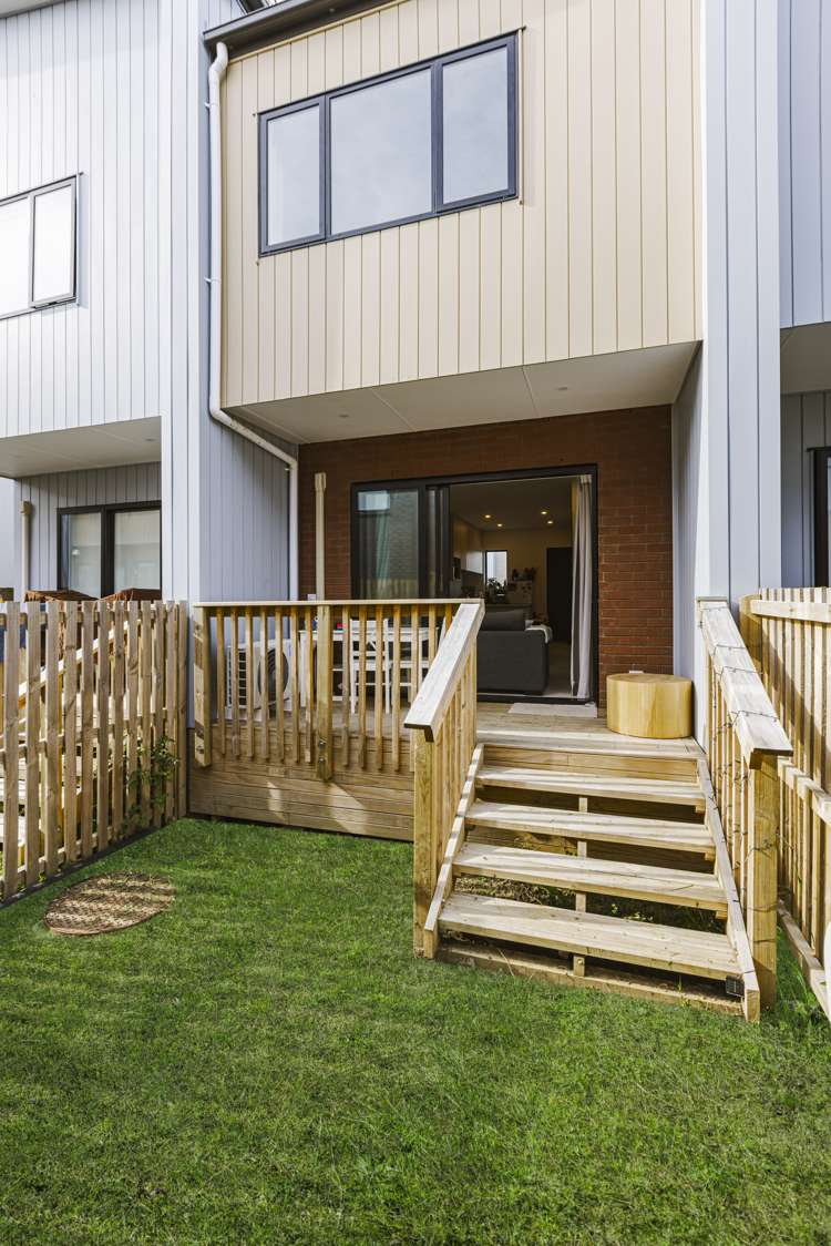 11 Aumarire Lane Favona_5