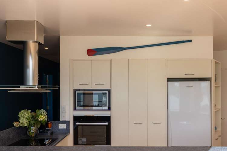 259 Beach Road Akaroa_14