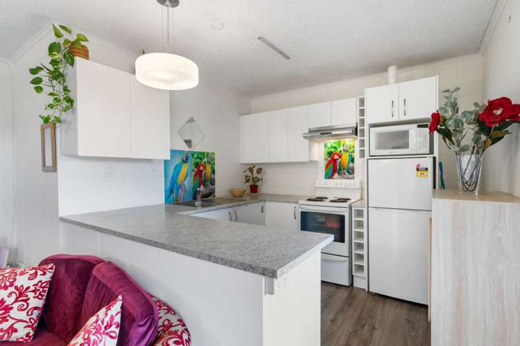 16/83 Lake Road Devonport_7