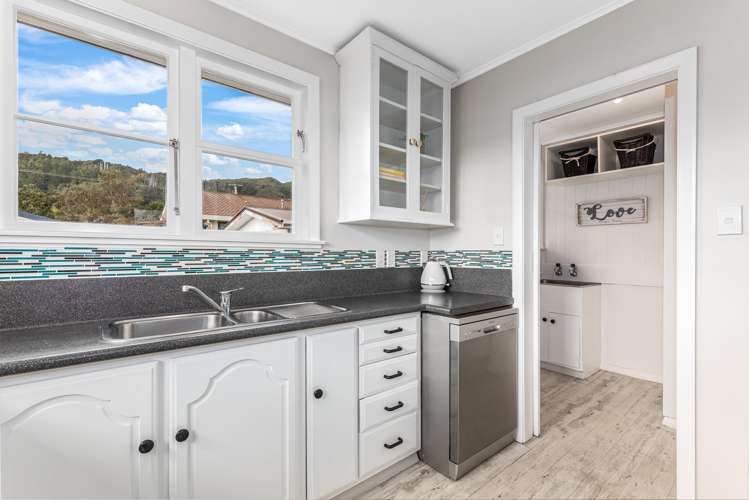 383 George Street Stokes Valley_9