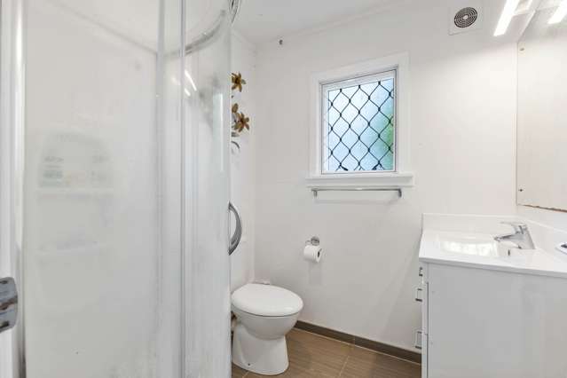 2/20 Hutchinsons Road Bucklands Beach_2