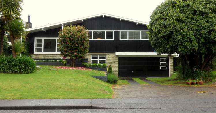 178 Golf Road Taumarunui_17