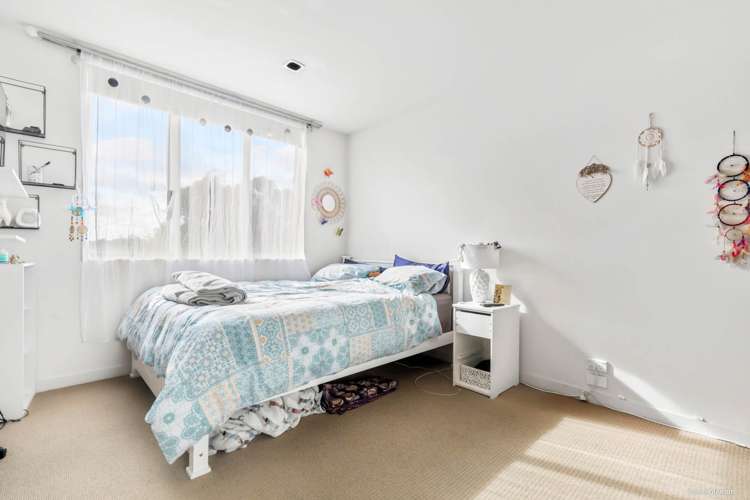 652 Beach Road Browns Bay_14