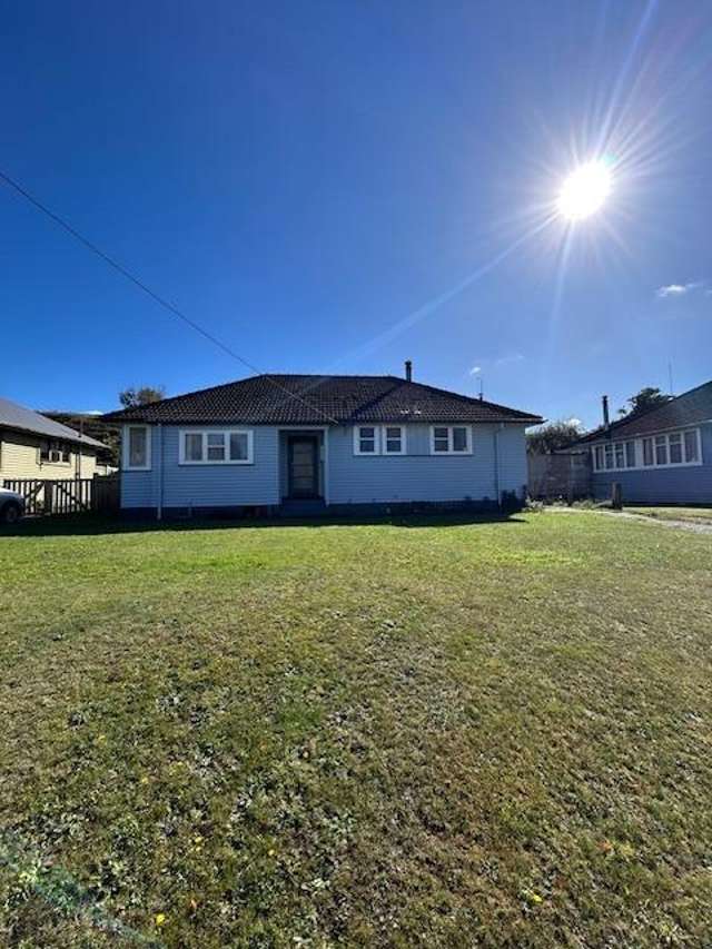 TAIHAPE 3 BEDROOMS