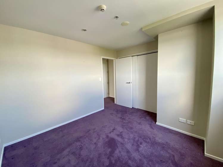 4D/84 Gunner Drive Te Atatu Peninsula_12