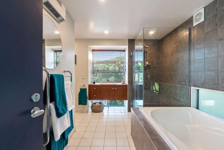 365 Karaka Bay Road Karaka Bays_14