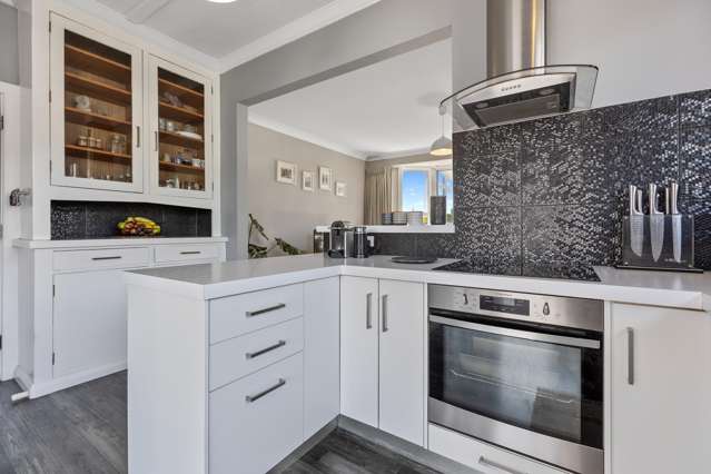 Gorgeous Home Plus Studio