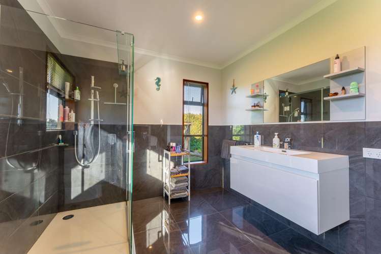 16 Campbell and Forrests Road Otaio_12
