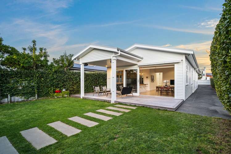 4 Seacombe Road Point Chevalier_9