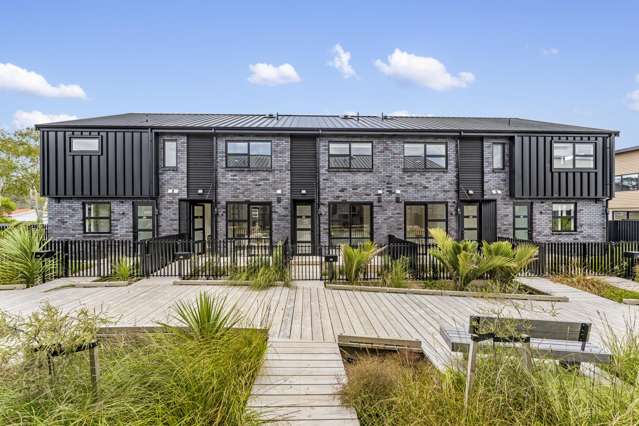 Christmas Special: Save Big at Vines Estate!