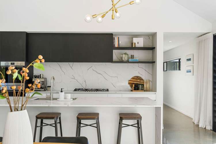 8 Benjamin Place Clevedon_6