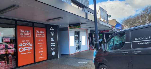 Well located Retail – Browns Bay