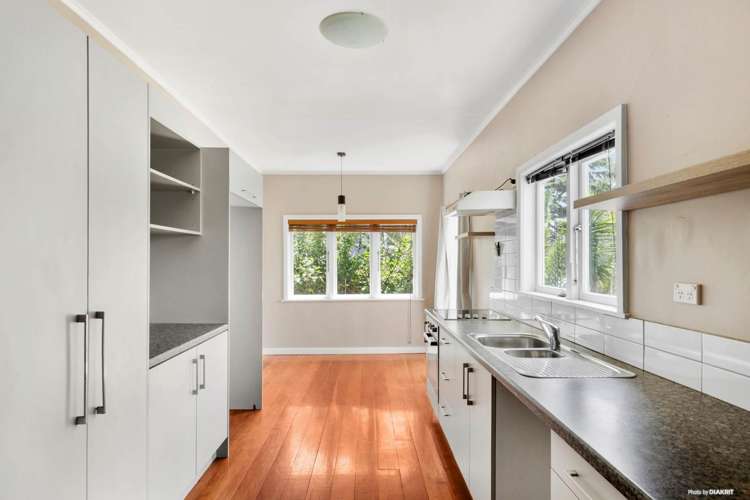 137 Te Atatu Road Te Atatu South_6