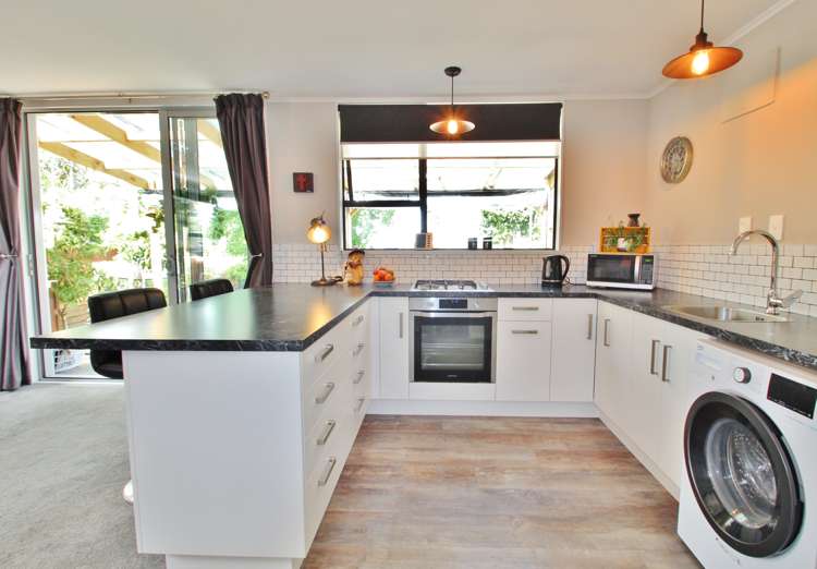 10 Freshford Plains Station Road Lumsden Surrounds_2