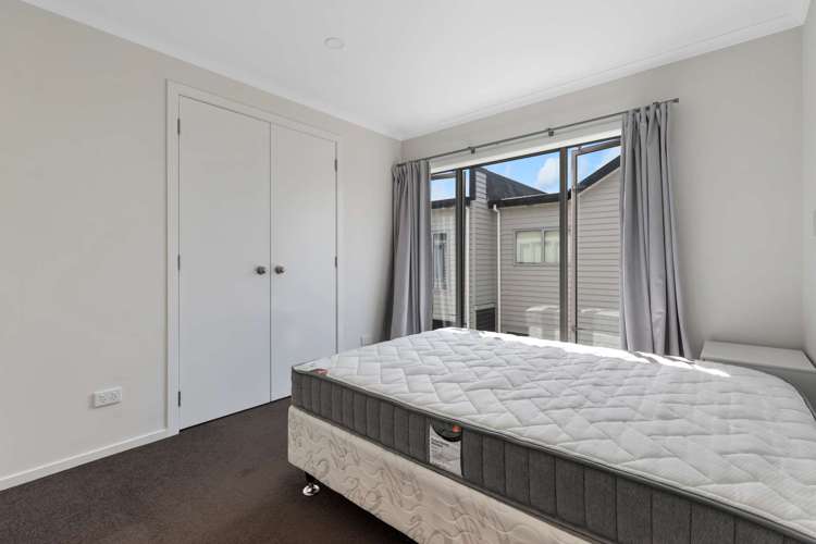2/113 Knighton Road Hillcrest_12