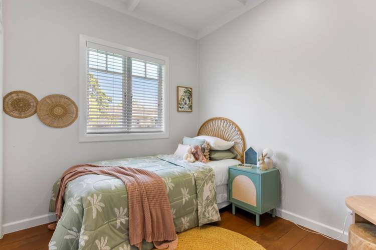 1584 Great North Road Waterview_8