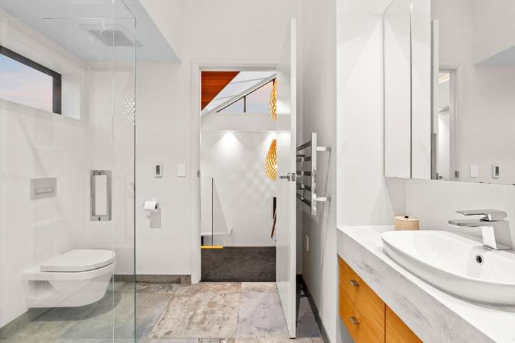 21 Bluestone Drive Waitikiri_31