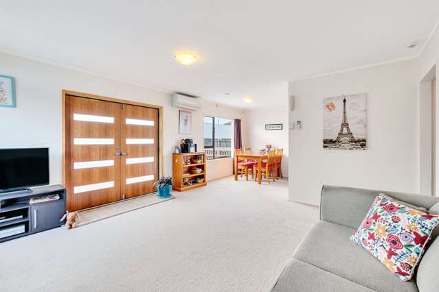 2/37 Orion Street Papakura_4