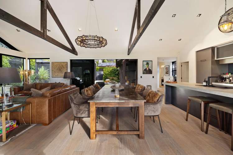 7 Reading Court Jacks Point_18