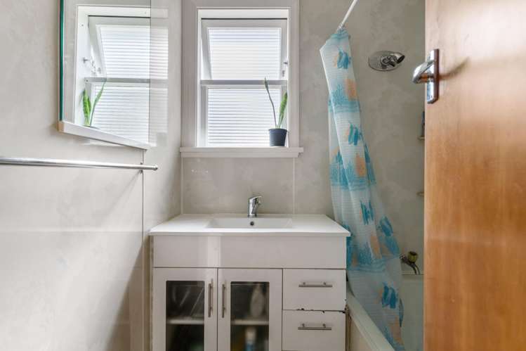 144 High Street Solway_9